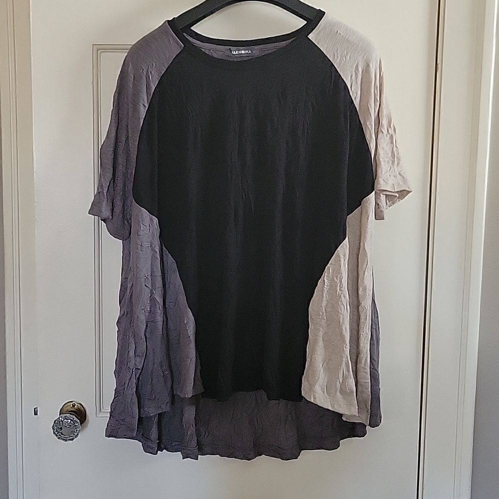 Alembika Top Size XS Could Fit Larger